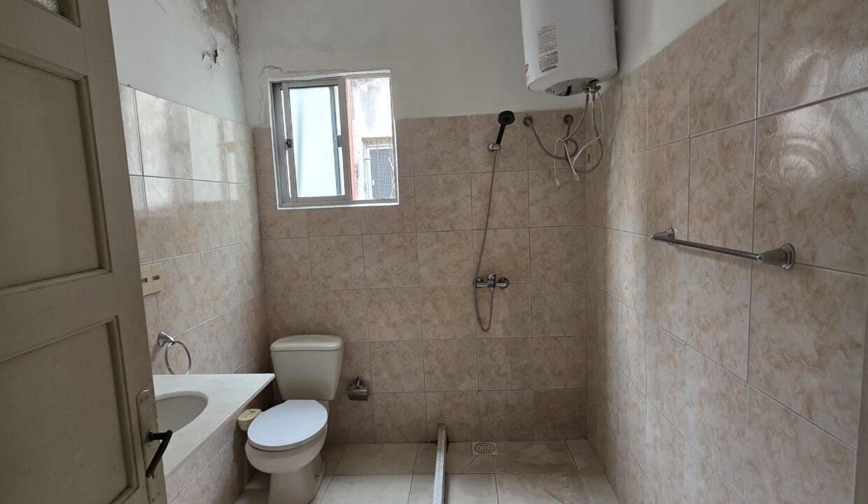 20251112_124000_resized