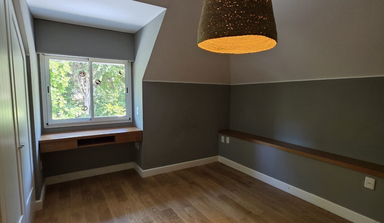 20251113_150859_resized