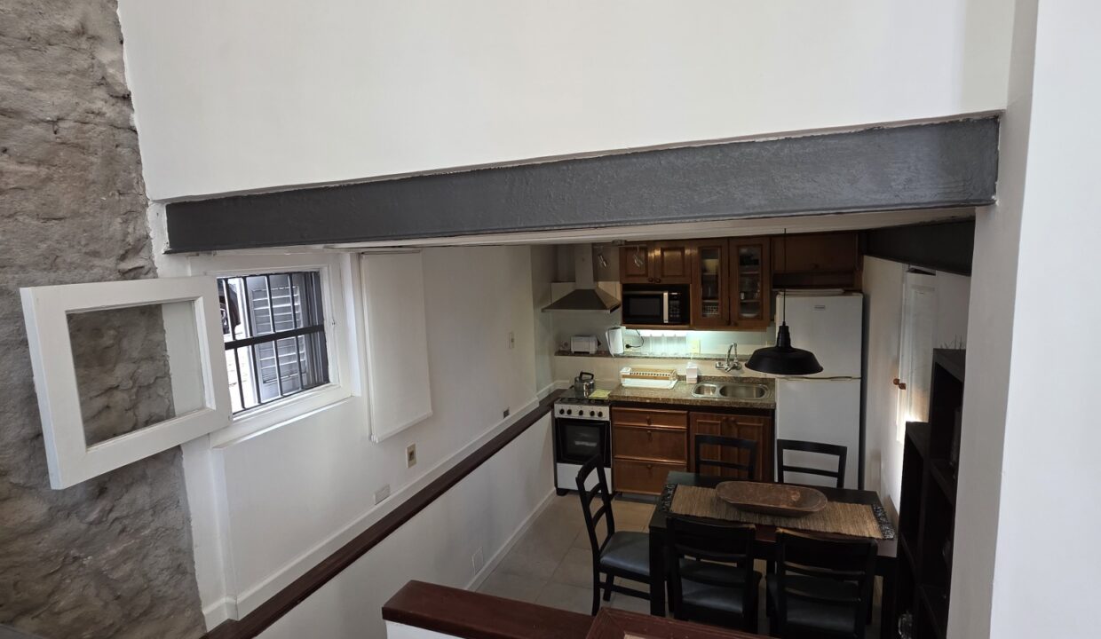 20251023_174913_resized