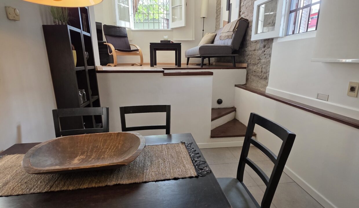 20251023_174938_resized