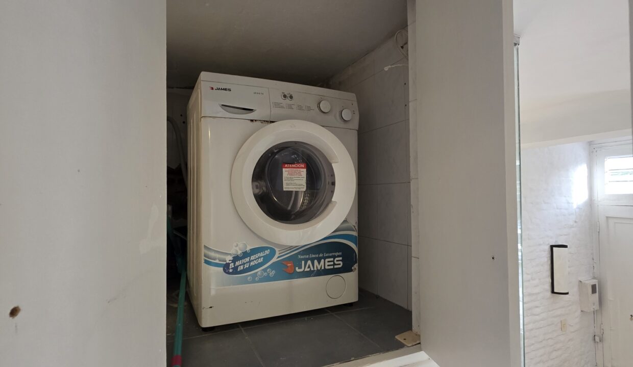 20251023_175404_resized