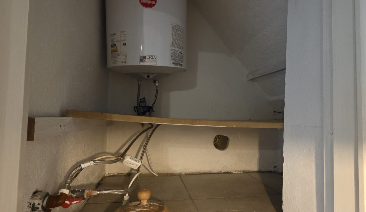 20251023_175608_resized