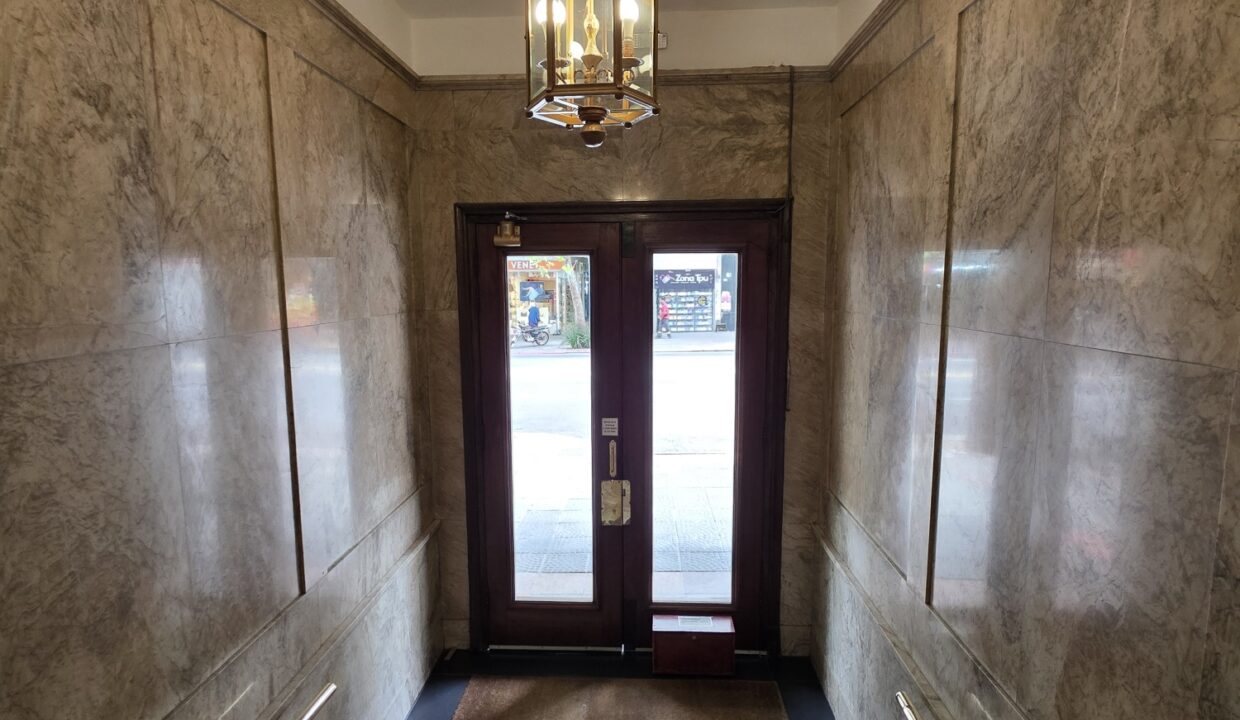 20251107_111805_resized