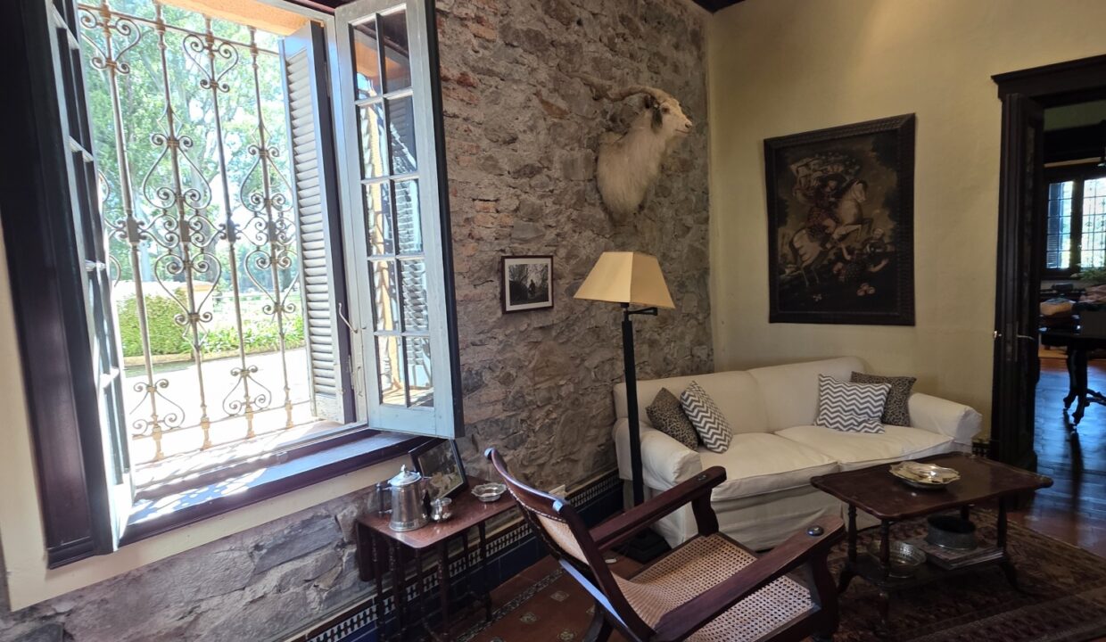 20260424_124126_resized