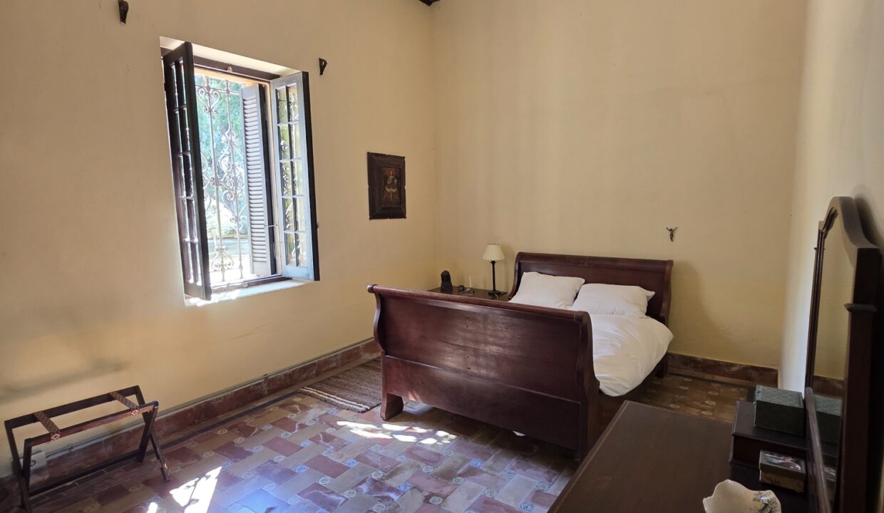 20260424_124718_resized