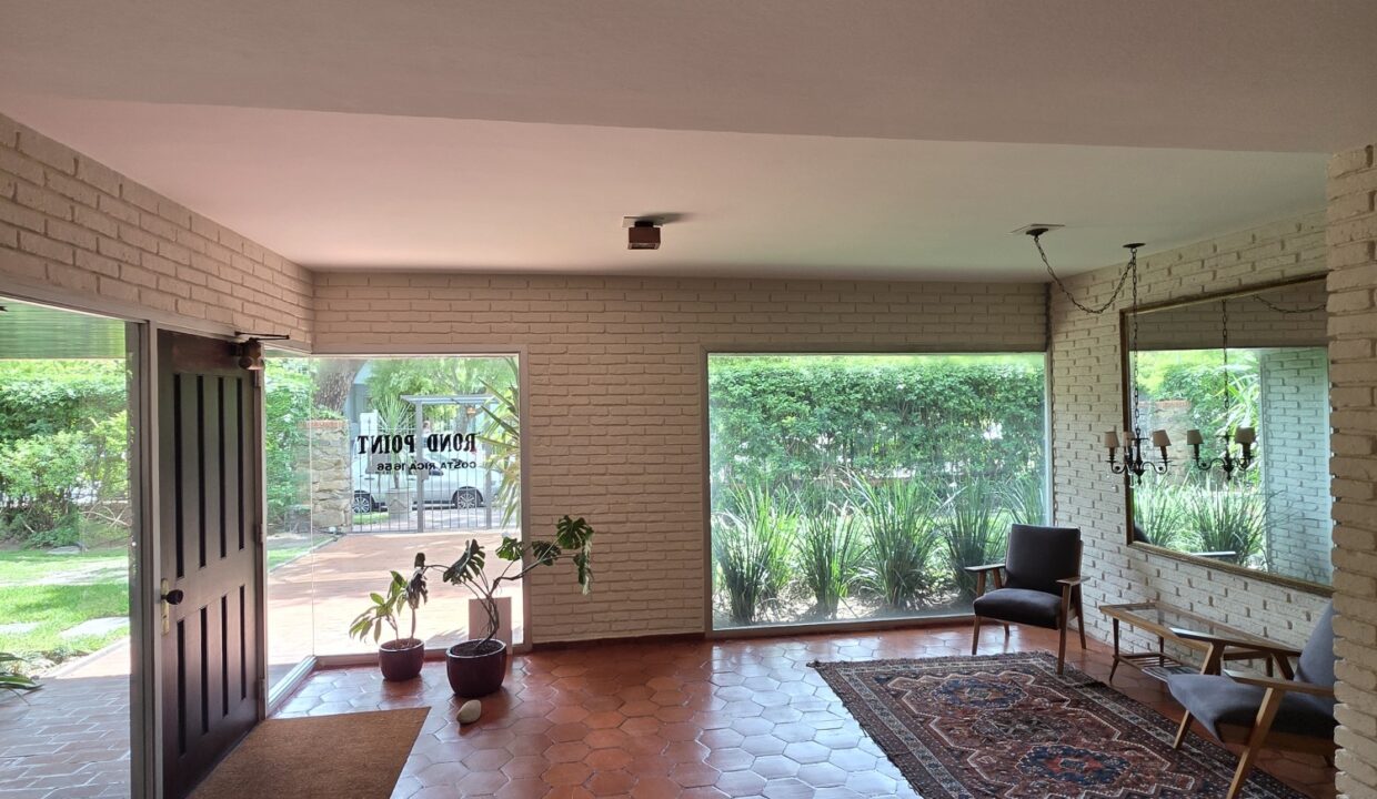 20251127_145737_resized