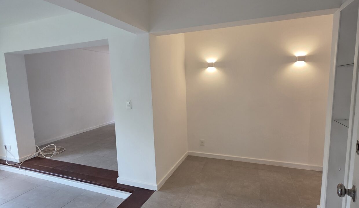 20251127_150537_resized