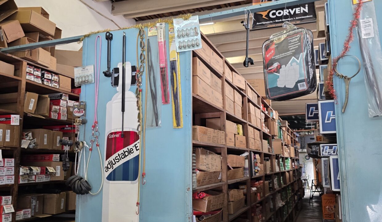 20251204_142300_resized