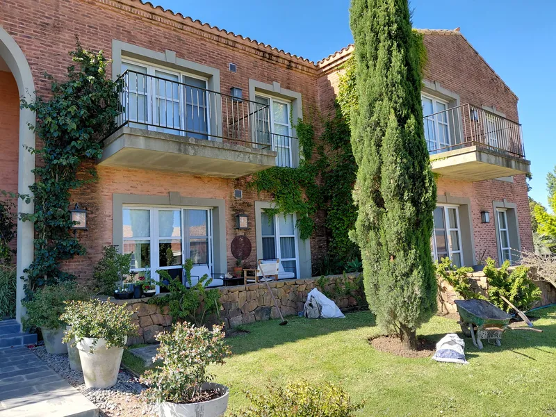 D_NQ_NP_676435-MLU99837744799_112025-B