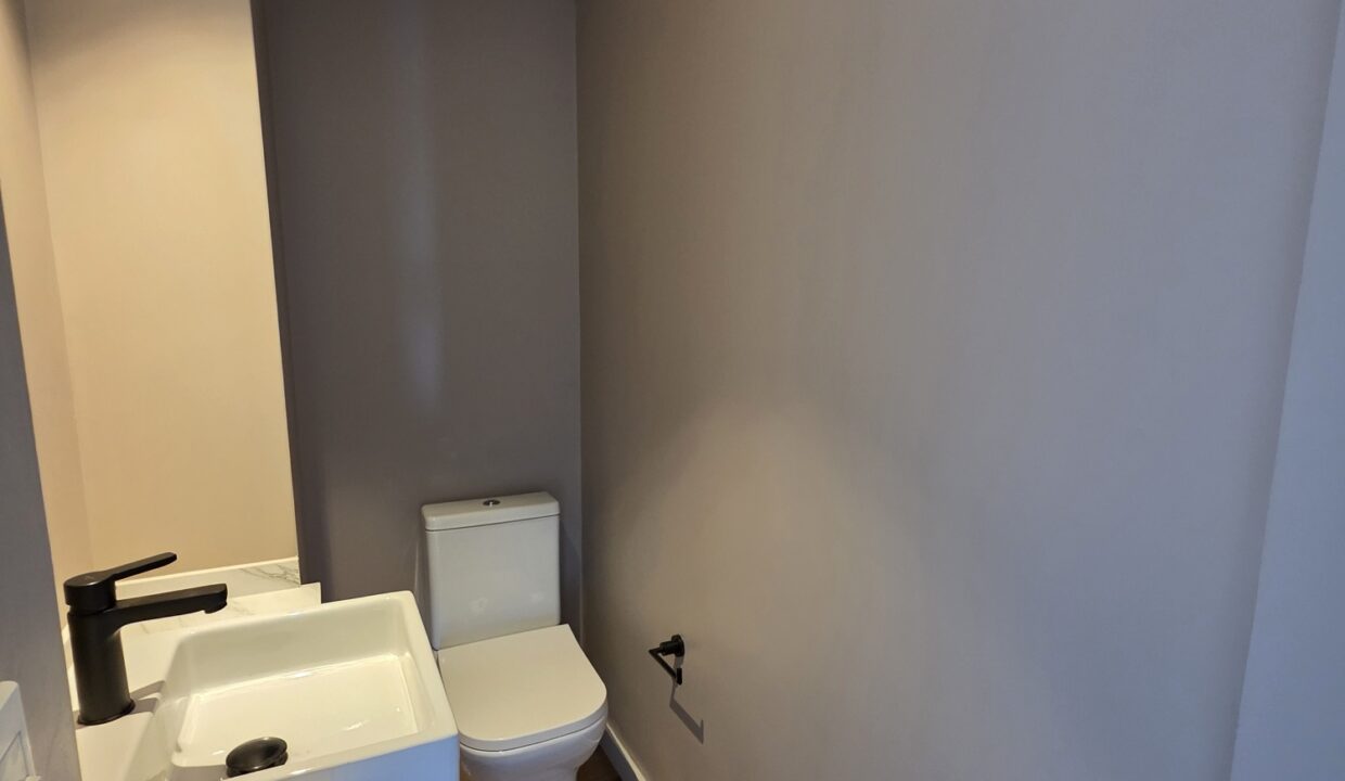 20260307_151151_resized