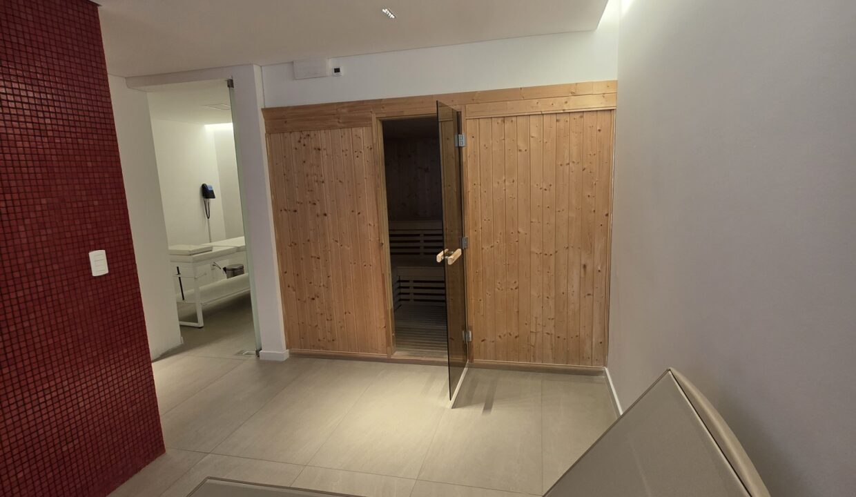 20260321_111042_resized