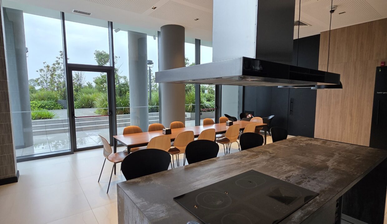 20260321_111956_resized