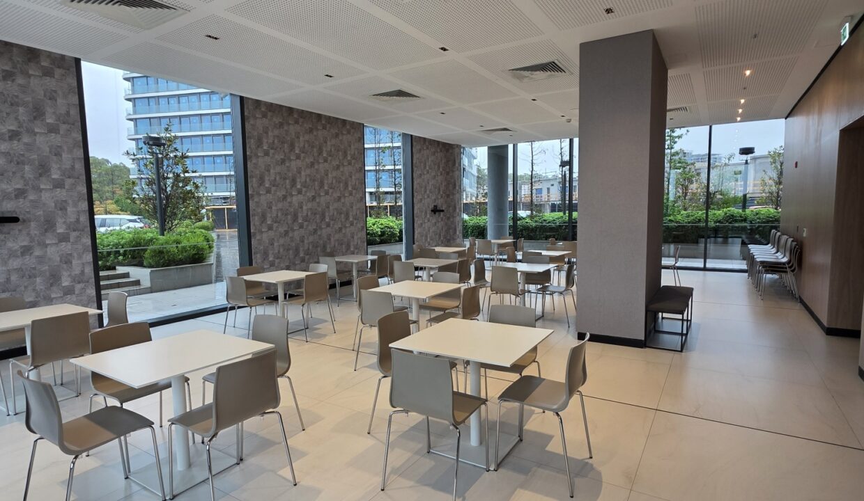 20260321_112112_resized