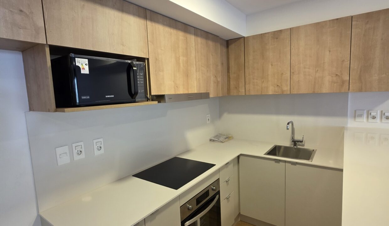 20260423_113031_resized